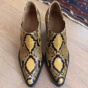 Chloe western snake skin shoe size 39.5